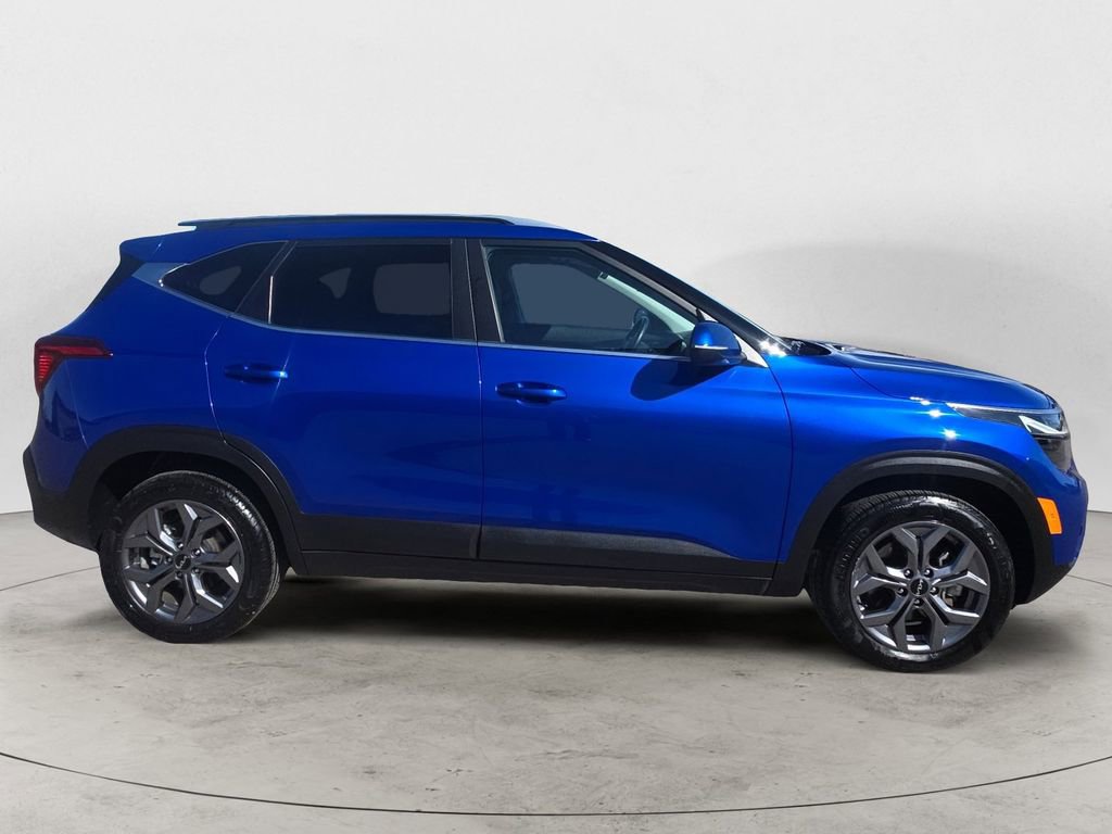 Used 2024 Kia Seltos S AWD/4WD image 6