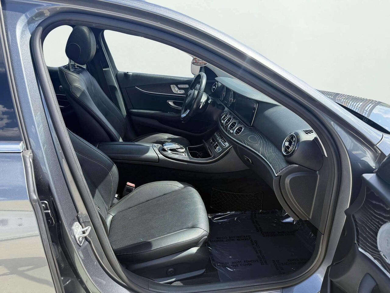 Used 2018 Mercedes-Benz E 300 4MATIC image 12