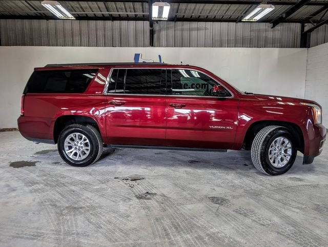 Used 2017 GMC Yukon XL SLT w/ HD Trailering Package RWD image 5