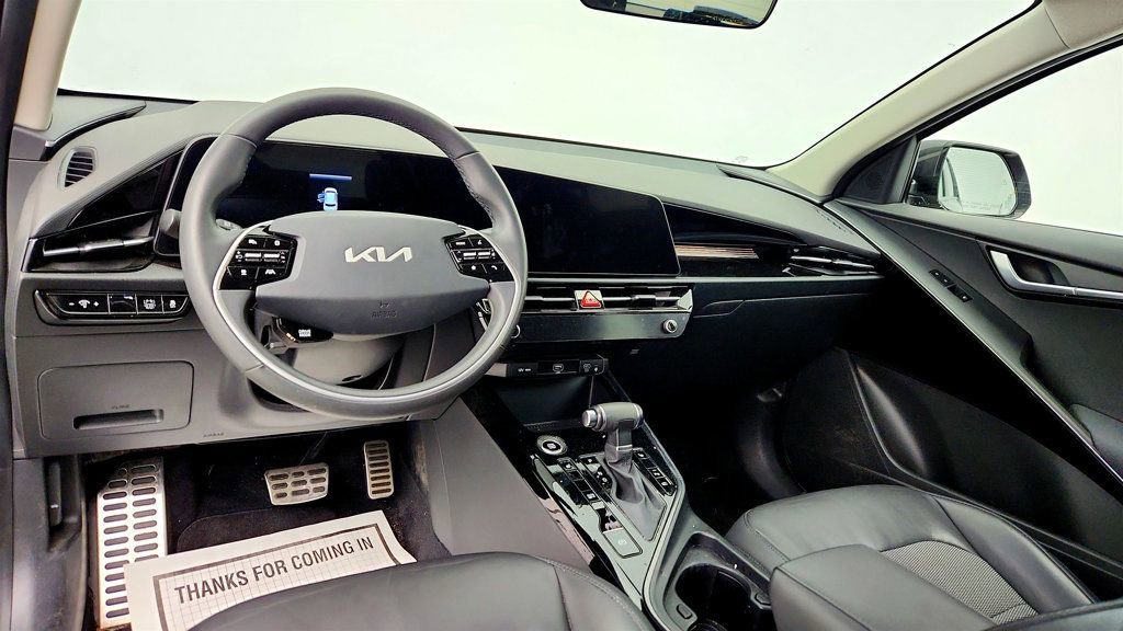 Used 2023 Kia Niro EX Touring image 13