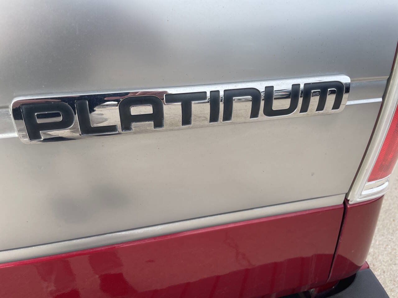 Used 2013 Ford F150 Platinum image 40