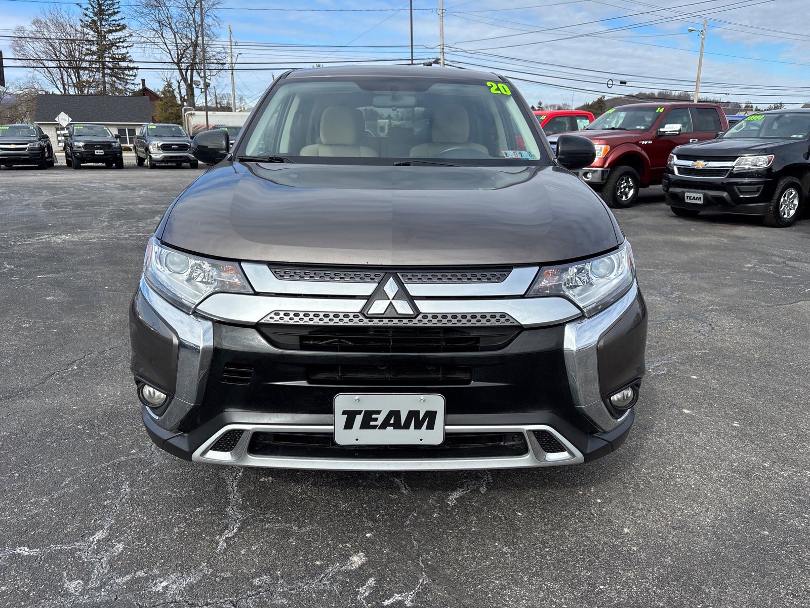 Used 2020 Mitsubishi Outlander ES image 2