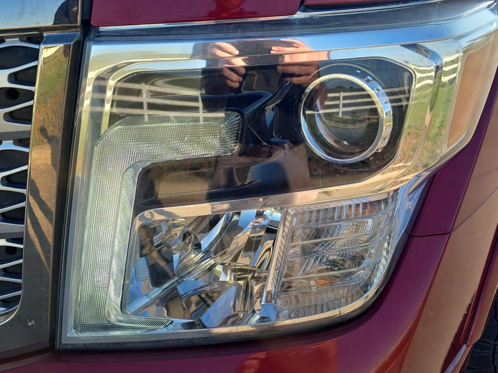 Used 2016 Nissan Titan Platinum Reserve image 30