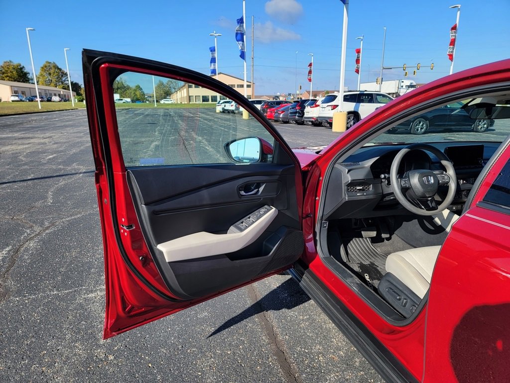 Certified 2024 Honda Accord EX image 18