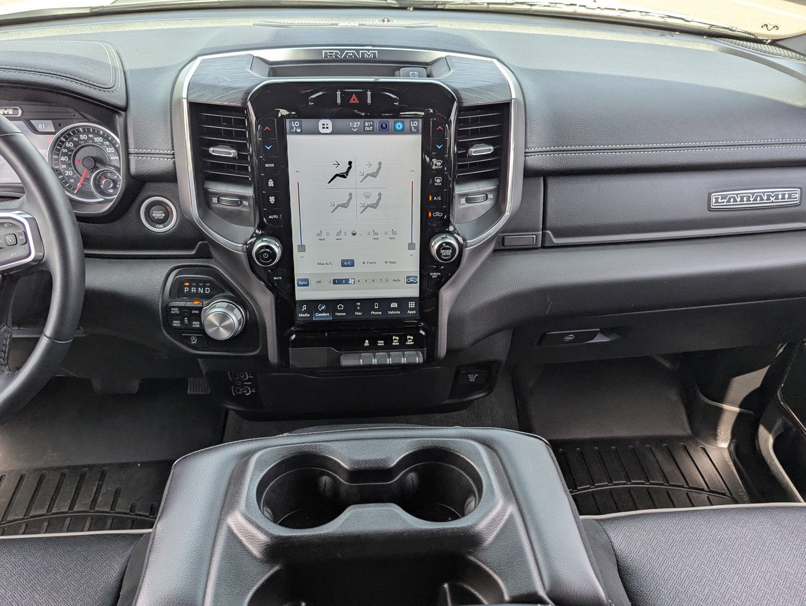 Used 2024 RAM 1500 Laramie AWD/4WD image 17