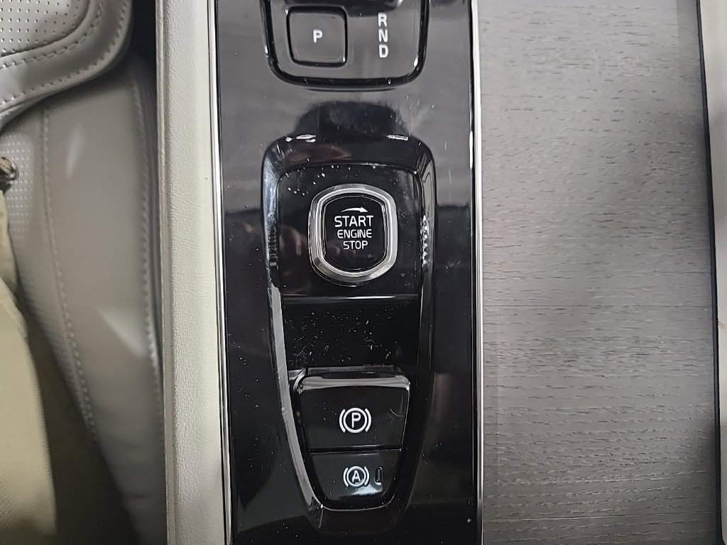 Used 2026 Volvo XC90 B6 Ultra image 16