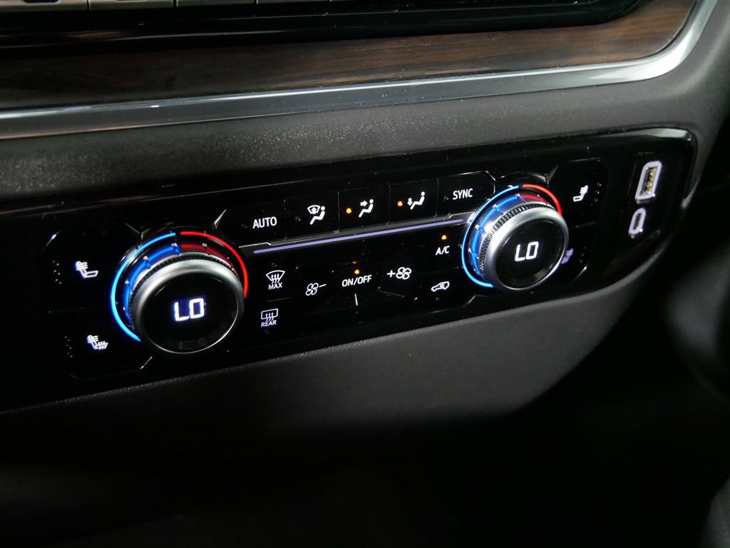 Used 2023 GMC Sierra 1500 SLT AWD/4WD image 25