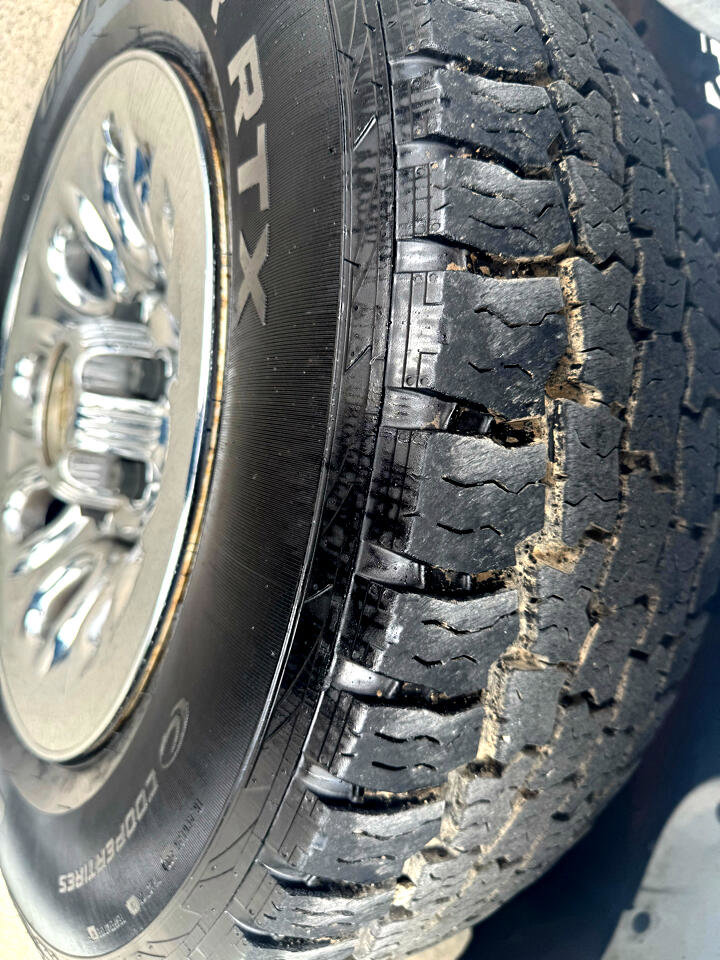 Used 2014 Chevrolet Express 1500 image 9