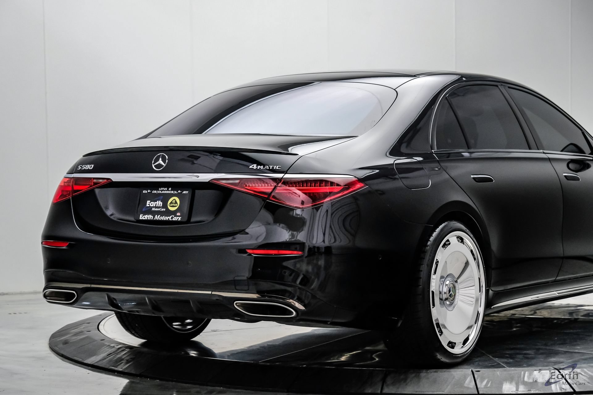 Used 2024 Mercedes-Benz S 580 4MATIC Sedan w/ AMG Line image 18