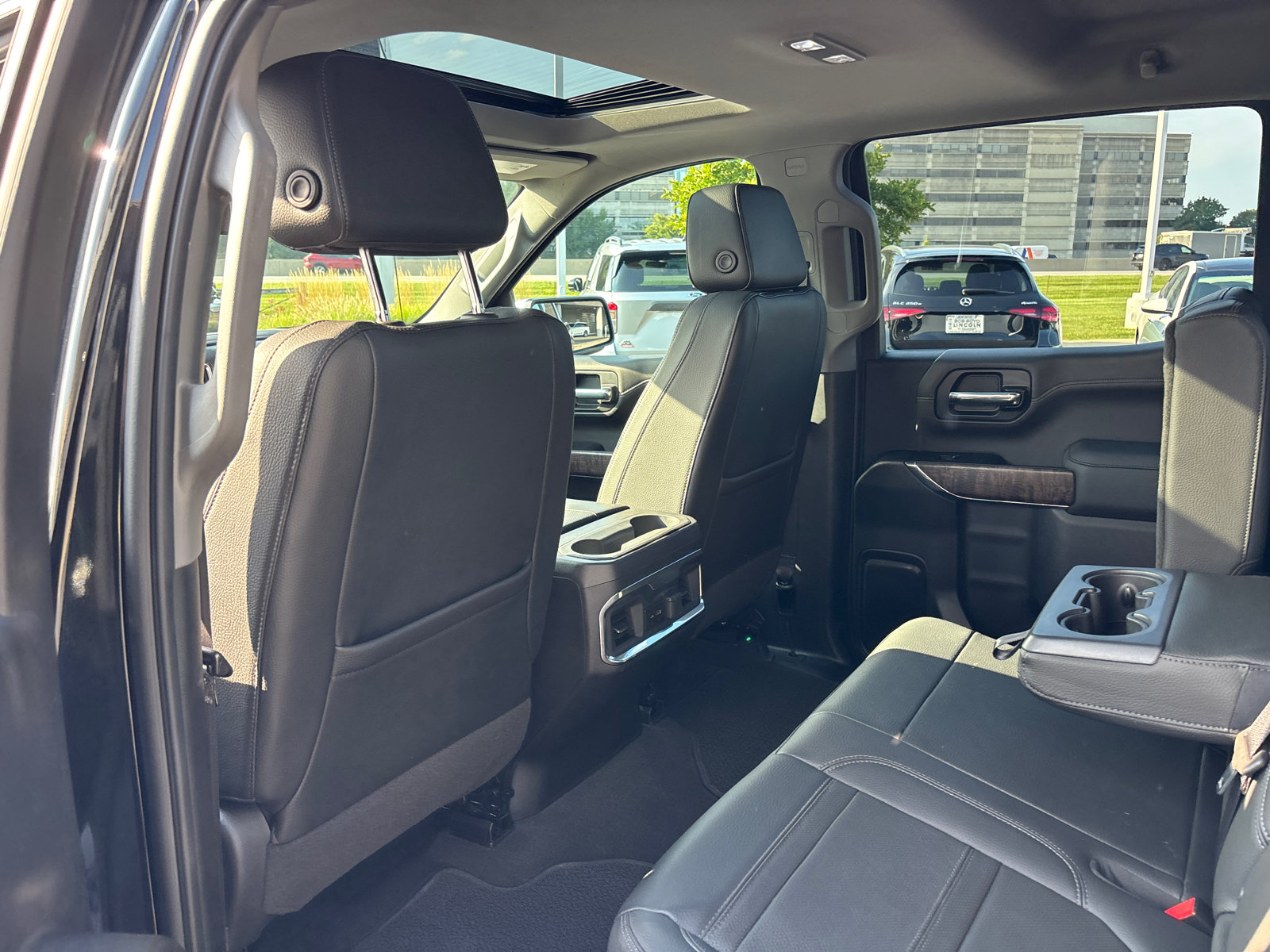 Used 2022 GMC Sierra 1500 Denali w/ Denali Premium Package AWD/4WD image 27