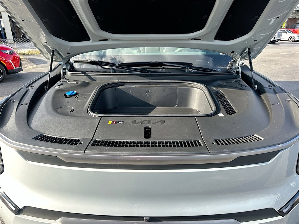 New 2026 Kia EV9 Wind image 32