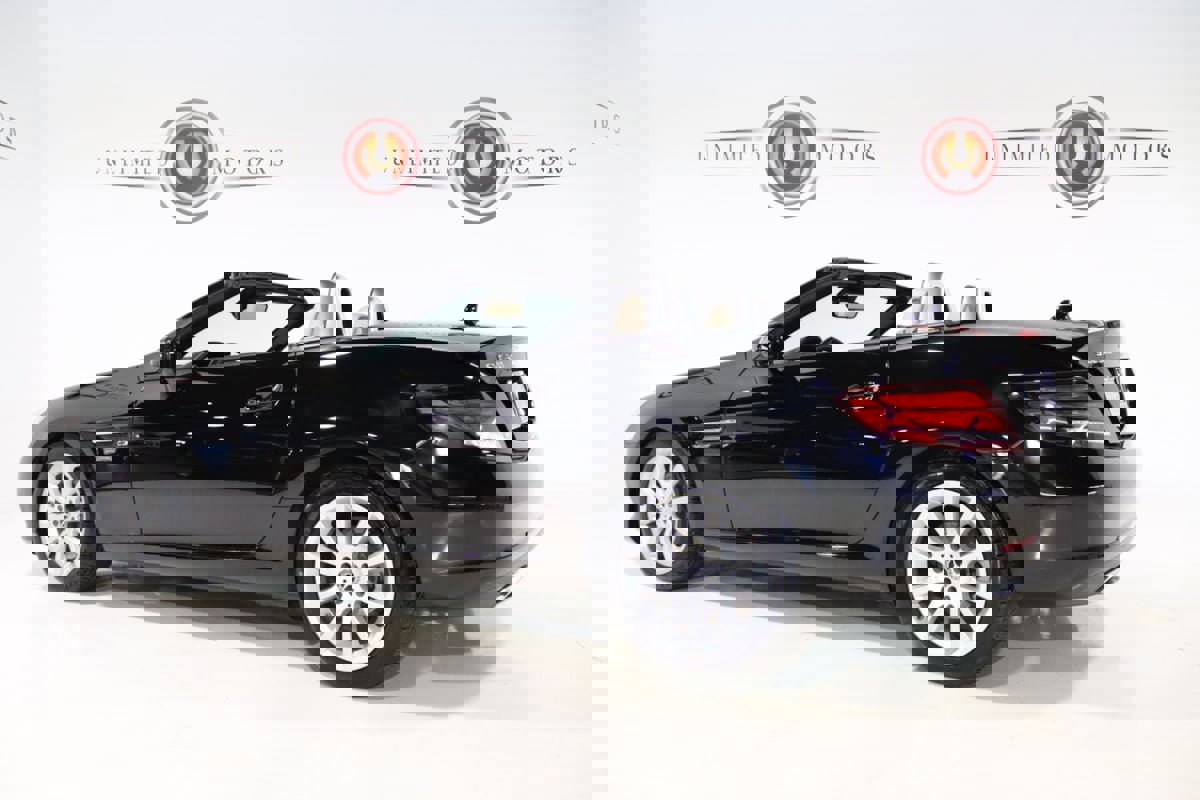 Used 2017 Mercedes-Benz SLC 300 image 4