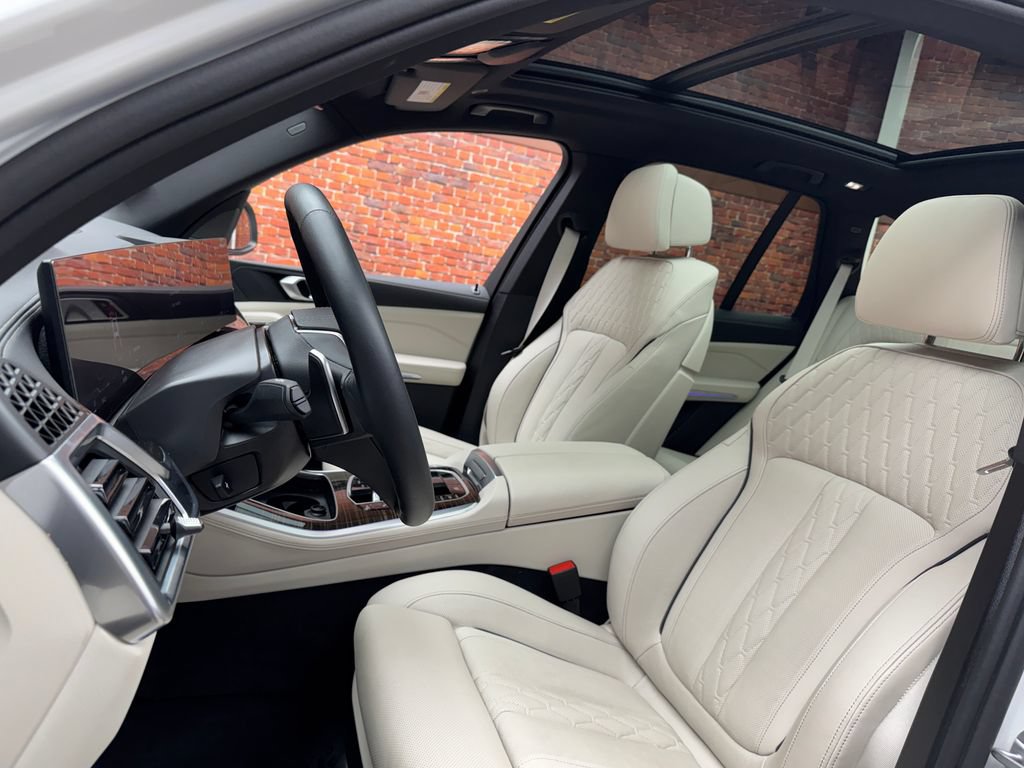 Used 2026 BMW X5 xDrive40i AWD/4WD image 24