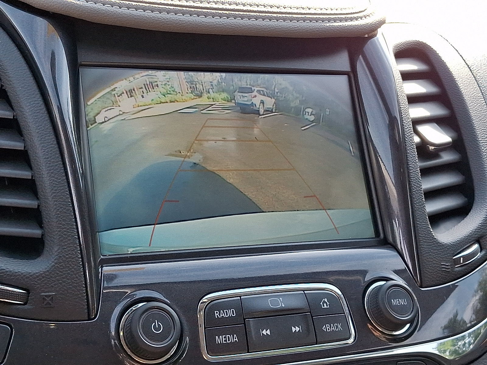 Used 2018 Chevrolet Impala Premier FWD image 19