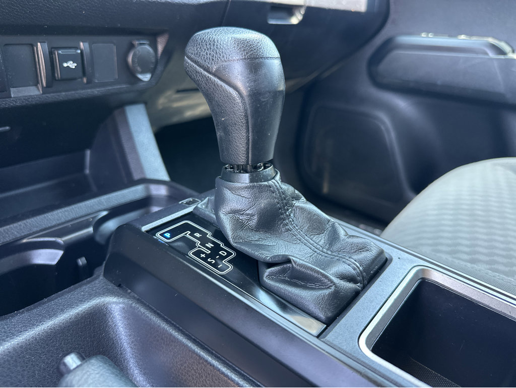 Used 2022 Toyota Tacoma SR RWD image 27