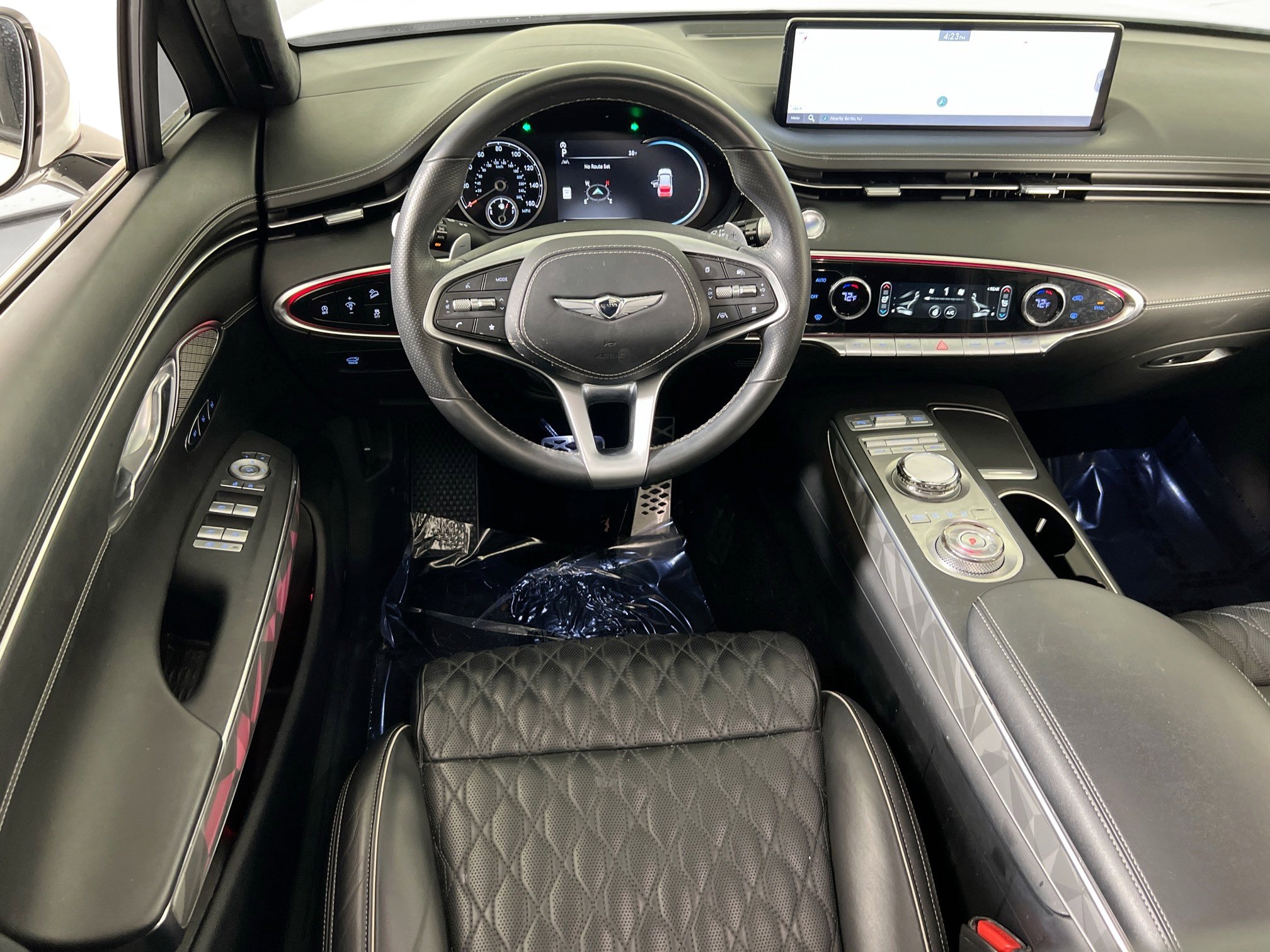 Used 2023 Genesis GV70 3.5T Sport w/ Sport Advanced Package AWD/4WD image 23