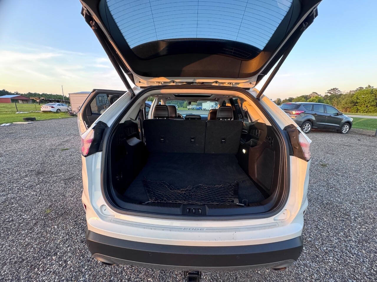 Used 2020 Ford Edge Titanium w/ Class II Trailer Tow Package AWD/4WD image 15