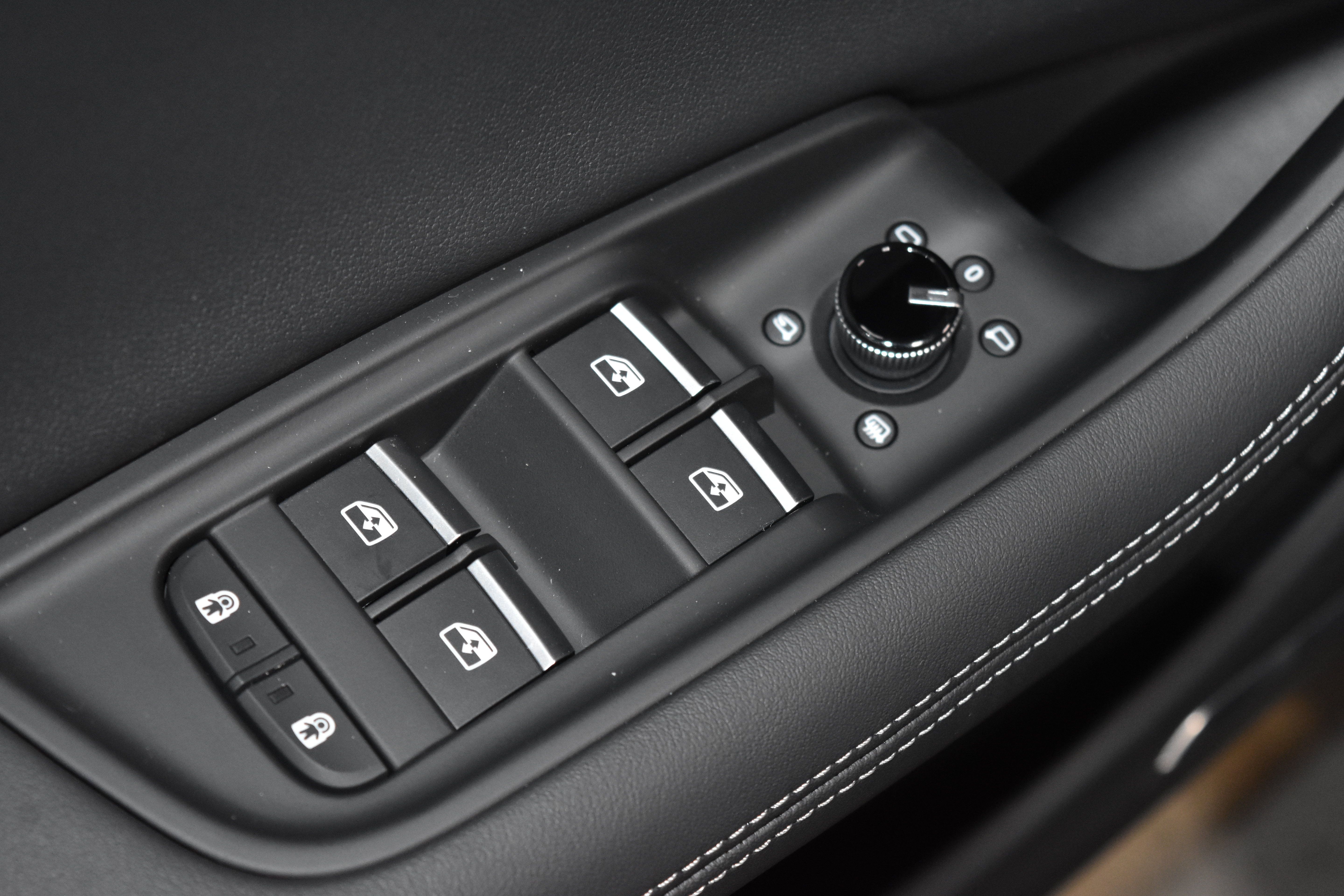 New 2026 Audi Q8 Premium Plus AWD/4WD image 5