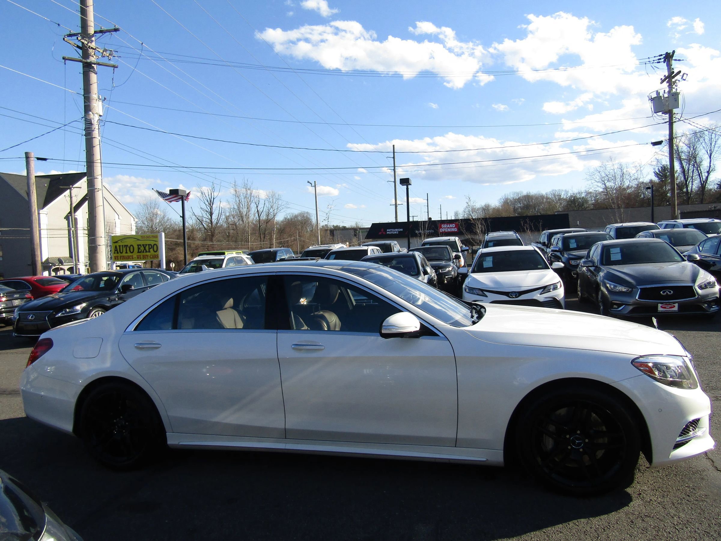 Used 2014 Mercedes-Benz S 550 Sedan w/ Sport Package w/ Sport Package image 8