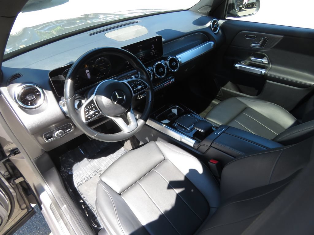 Used 2021 Mercedes-Benz GLB 250 4MATIC image 11