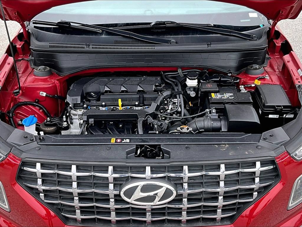 Used 2023 Hyundai Venue SEL FWD image 9