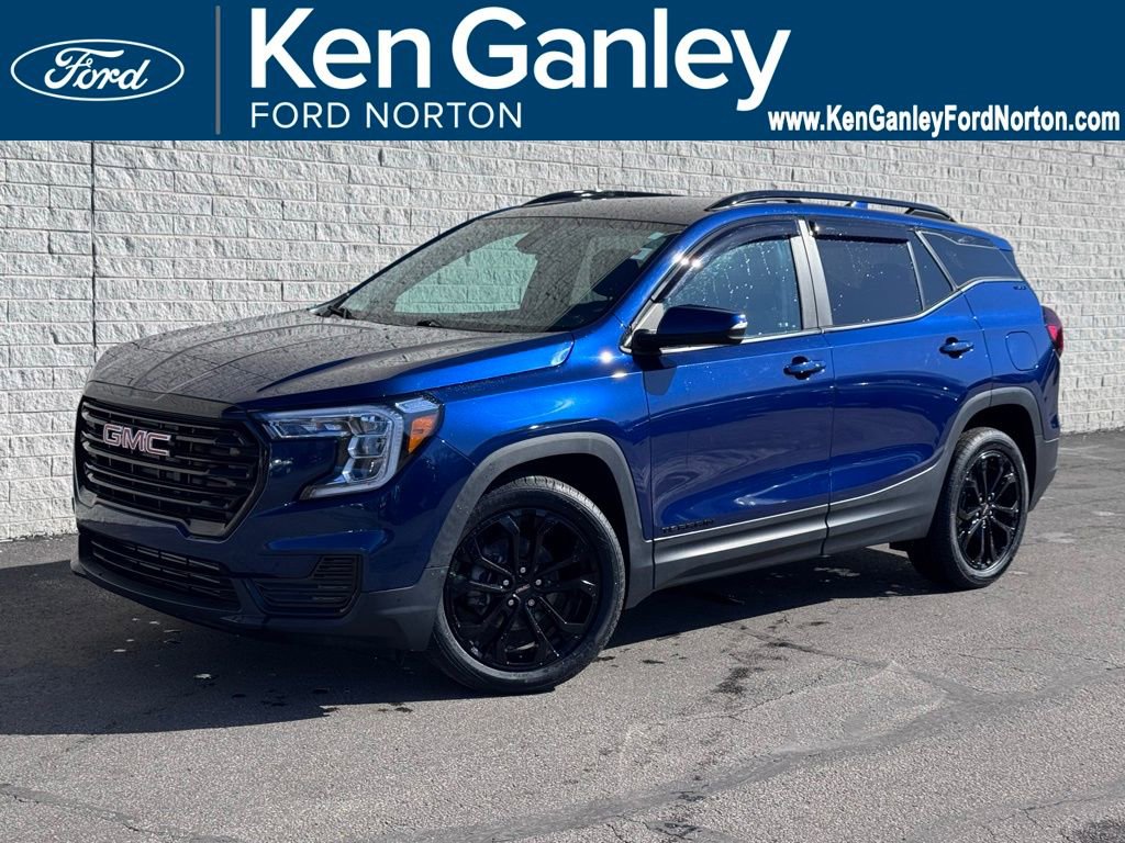 Used 2022 GMC Terrain SLE w/ Driver Convenience Package image 1