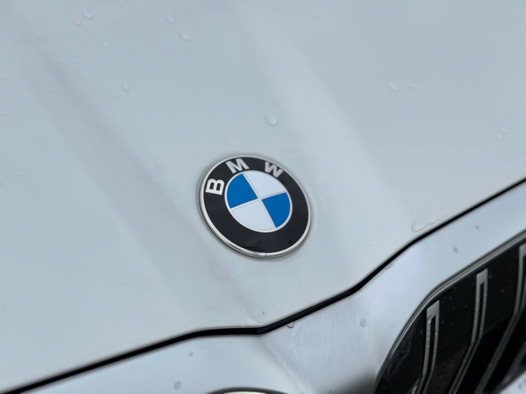 New 2026 BMW 530i xDrive w/ M Sport Package AWD/4WD image 11