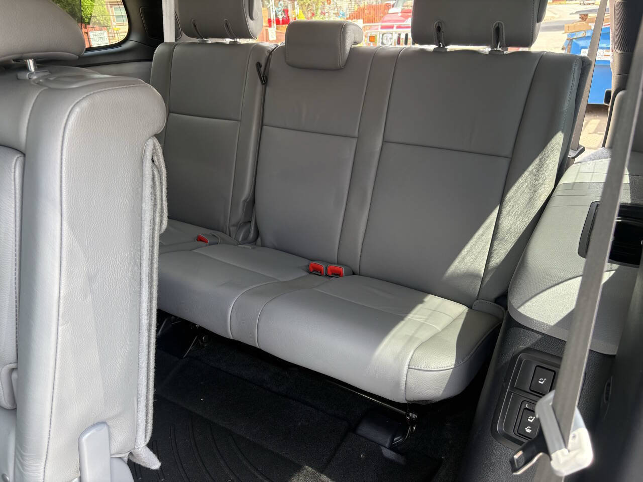 Used 2016 Toyota Sequoia Limited w/ Safety & Convenience Package AWD/4WD image 24