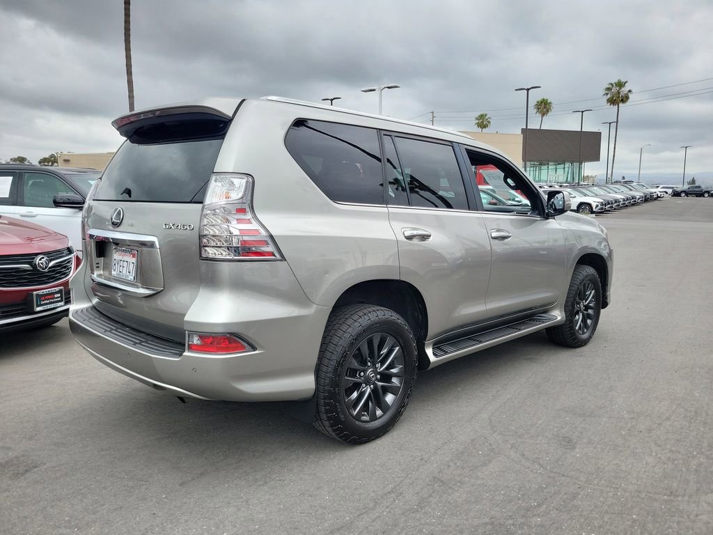 Used 2022 Lexus GX 460 Premium w/ Premium Package image 4