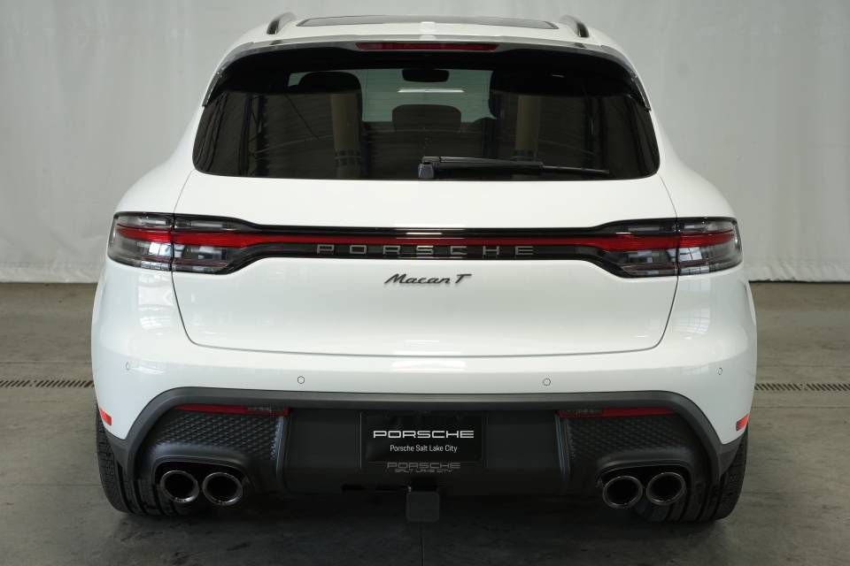 Certified 2025 Porsche Macan Turbo AWD/4WD image 12