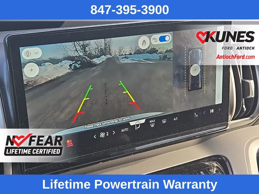 Used 2025 Ford Expedition Active image 27