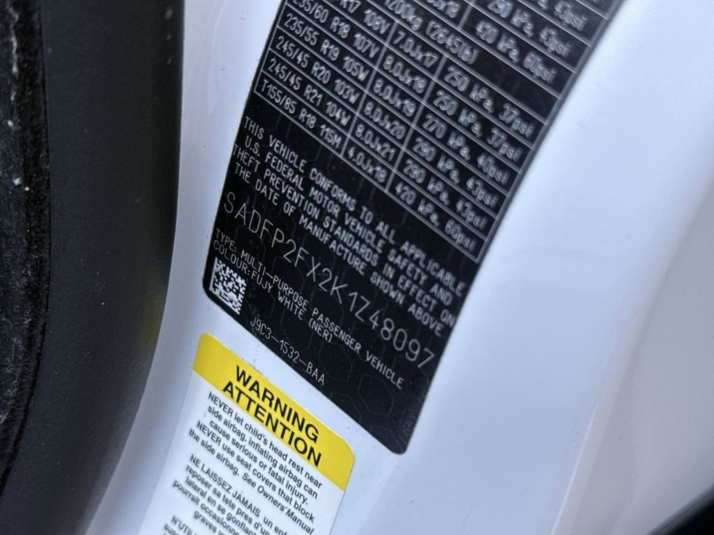 Used 2019 Jaguar E-PACE SE image 28