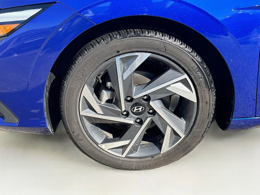 Used 2025 Hyundai Elantra Sport image 38