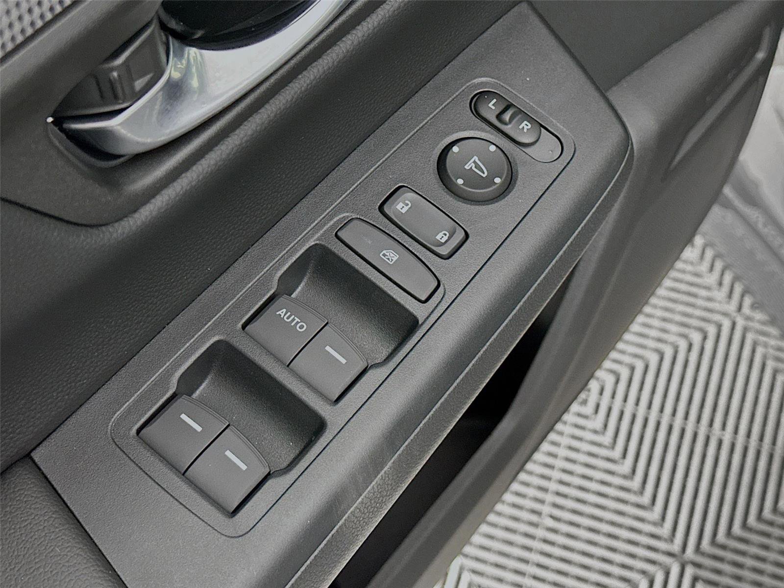 New 2026 Honda CR-V LX image 18