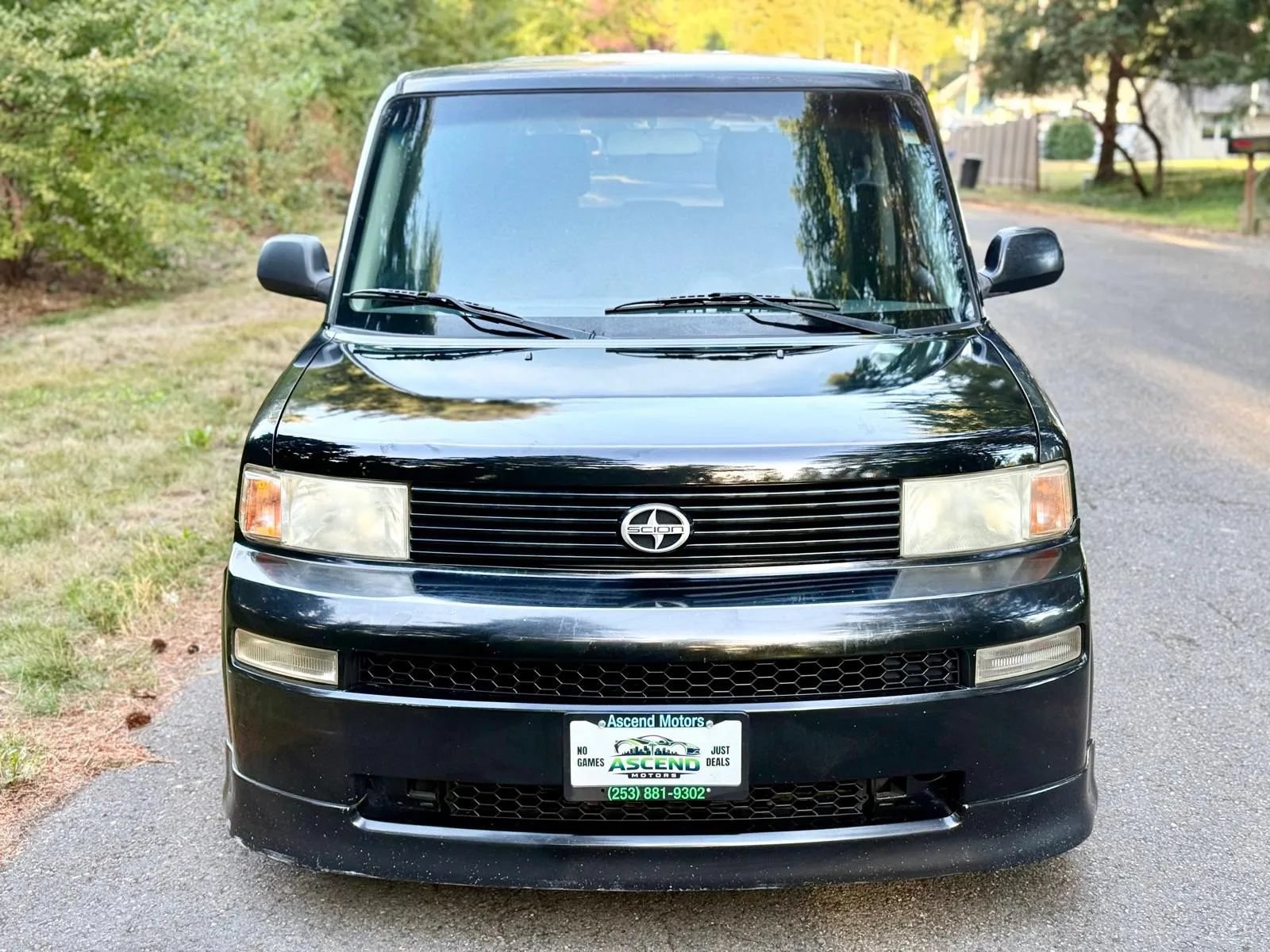 Used 2005 Scion xB FWD image 8