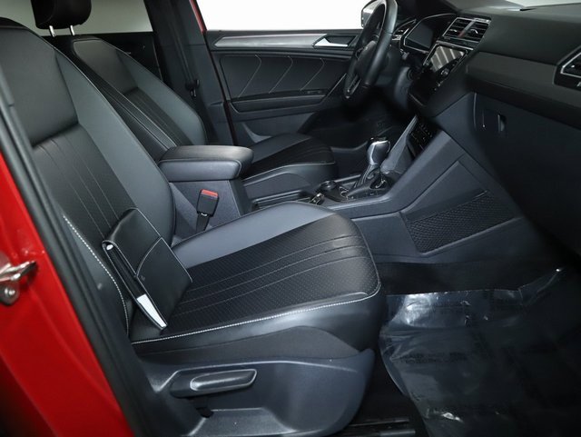 Used 2024 Volkswagen Tiguan SE R-Line image 36