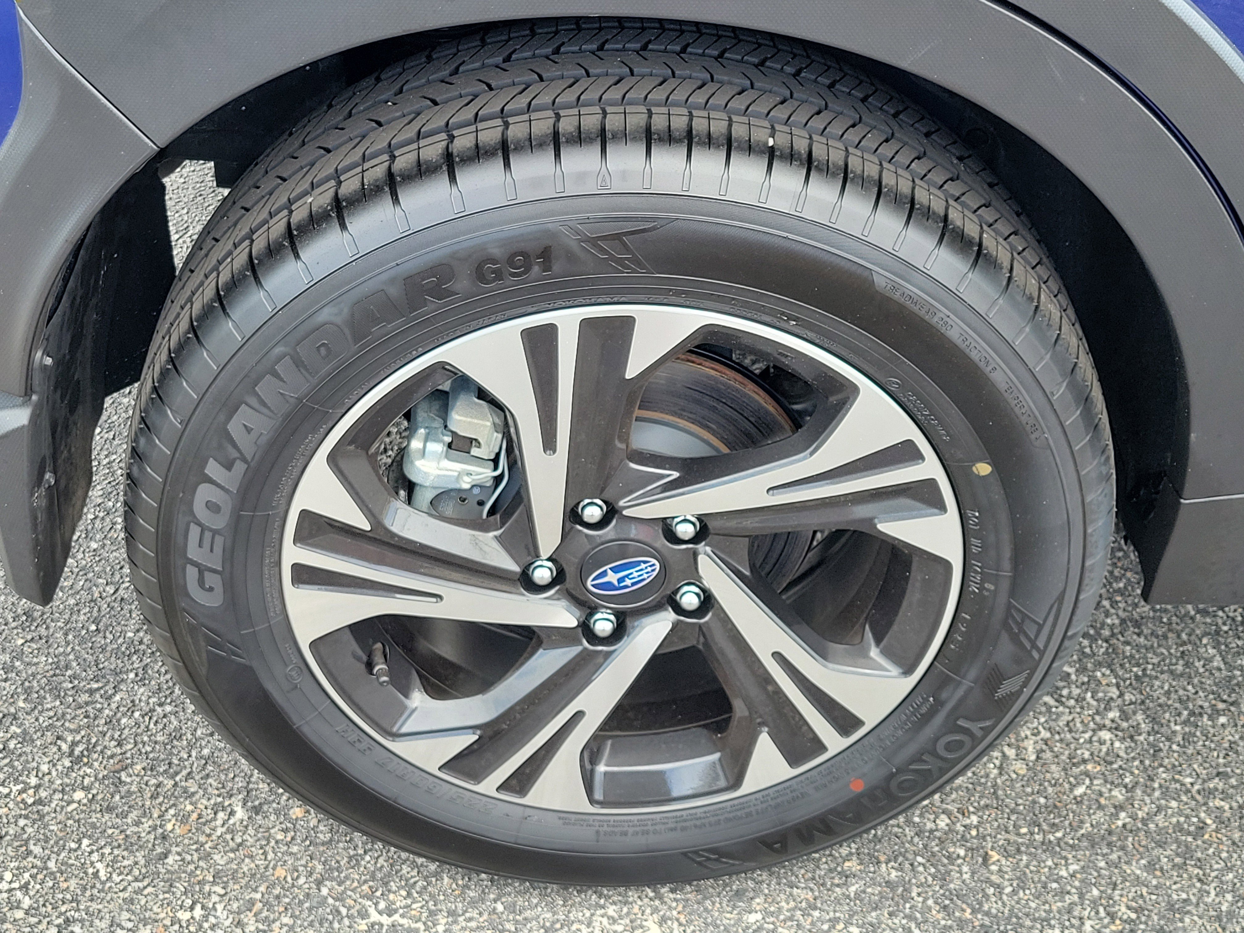 Certified 2025 Subaru Crosstrek 2.0i Premium AWD/4WD image 10