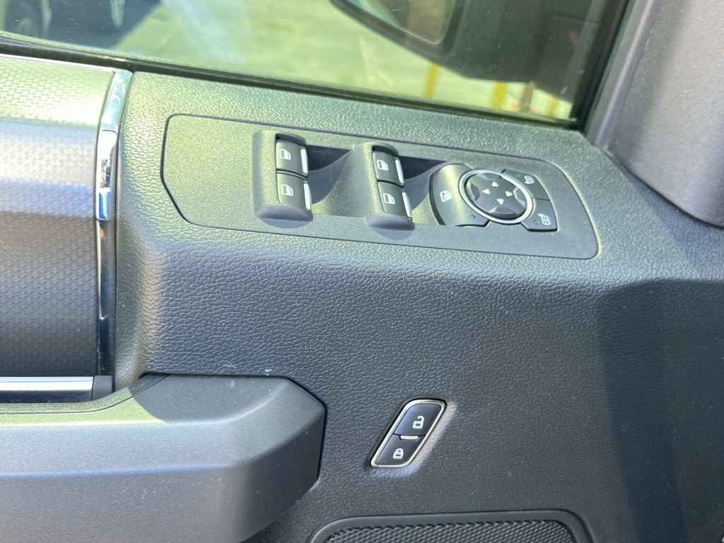 Used 2016 Ford F150 XLT w/ Equipment Group 302A Luxury AWD/4WD image 31