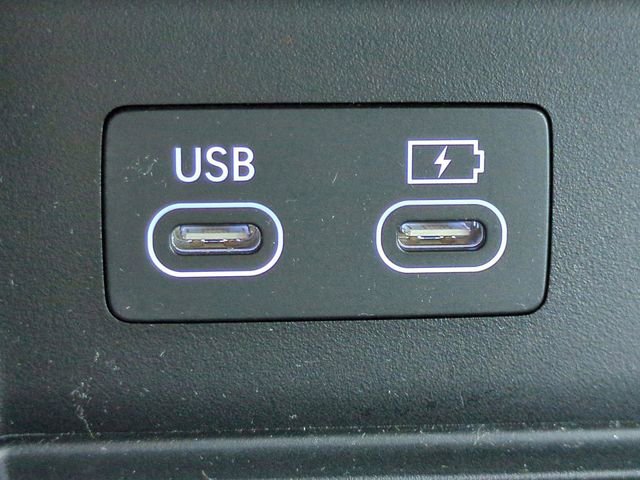 Certified 2025 Genesis GV80 2.5T Standard AWD/4WD image 19