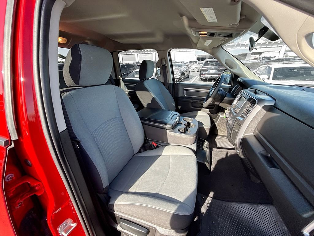 Used 2022 RAM 1500 Classic SLT RWD image 30