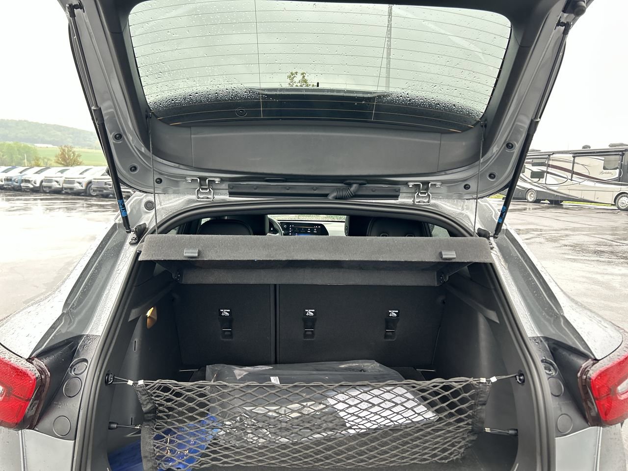 New 2025 Chevrolet Trax RS w/ Sunroof Package FWD image 18