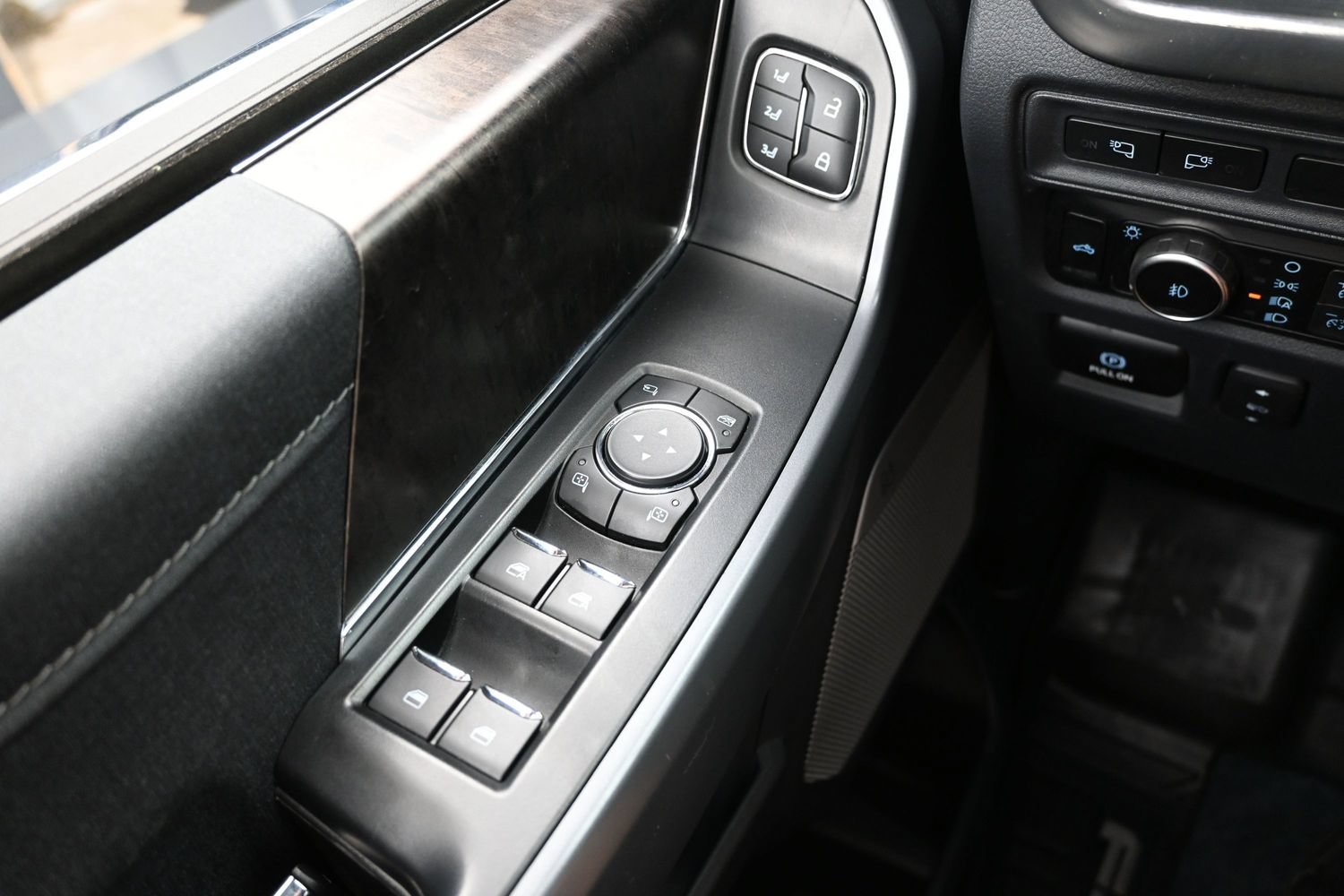 Used 2022 Ford F150 Lariat AWD/4WD image 25