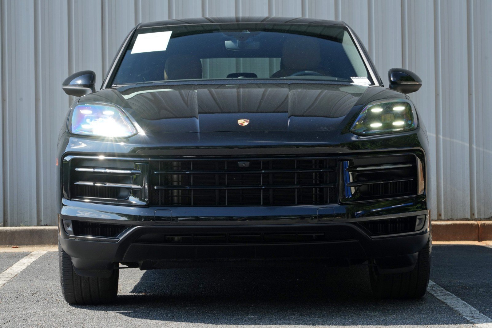 Used 2024 Porsche Cayenne Coupe AWD/4WD image 7