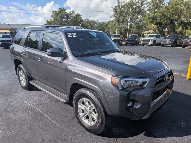 Used 2022 Toyota 4Runner SR5 Premium w/ Moonroof Package RWD image 4