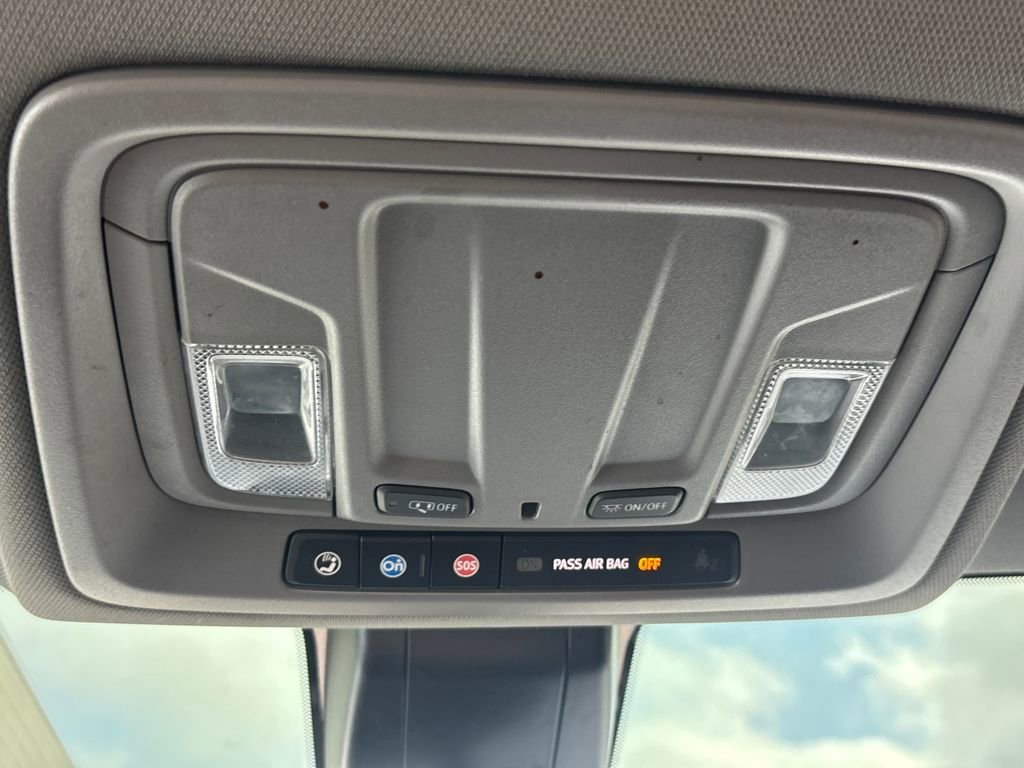 Used 2022 Chevrolet Silverado 1500 Custom w/ Rally Edition image 15