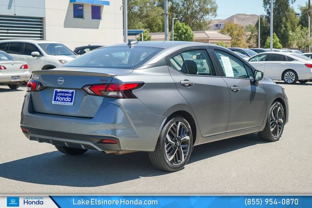Used 2024 Nissan Versa SR FWD image 10