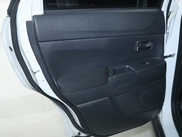 Used 2025 Mitsubishi Outlander Sport AWD image 13