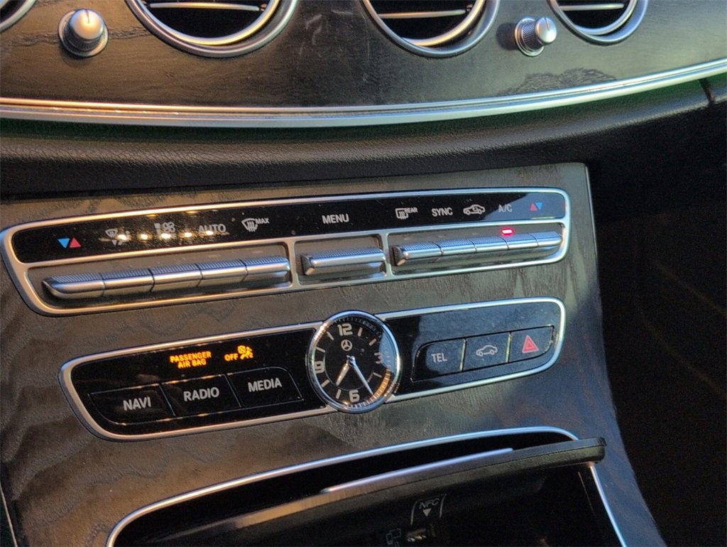 Used 2020 Mercedes-Benz E 350 Sedan image 16