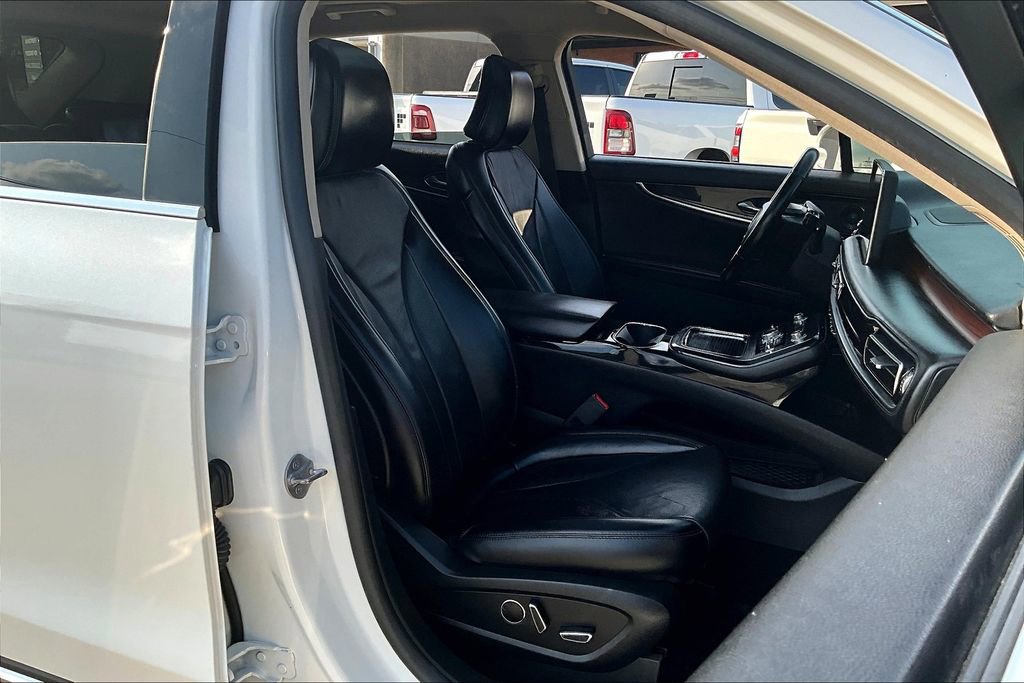 Used 2021 Lincoln Nautilus Reserve w/ Cargo Utility Package image 10