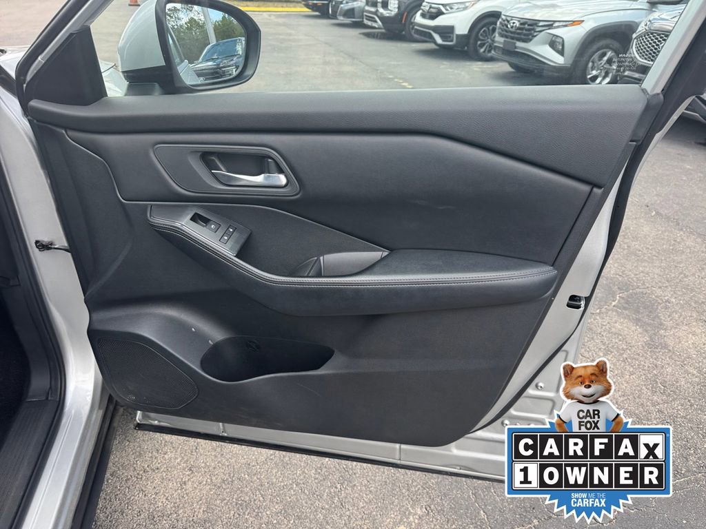 Used 2024 Nissan Rogue SV AWD/4WD image 22